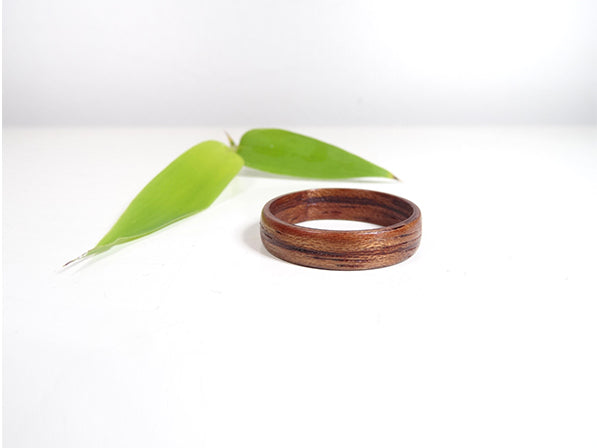 Jolie Bague en bois de Bubinga