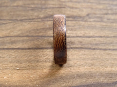 Anneau en bois précieux de ziricote