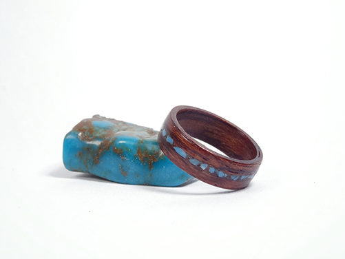 bague en bois et turquoise