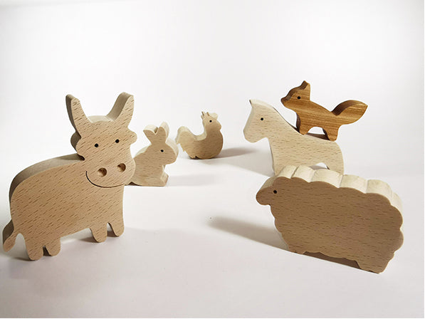 Animaux de la ferme en bois